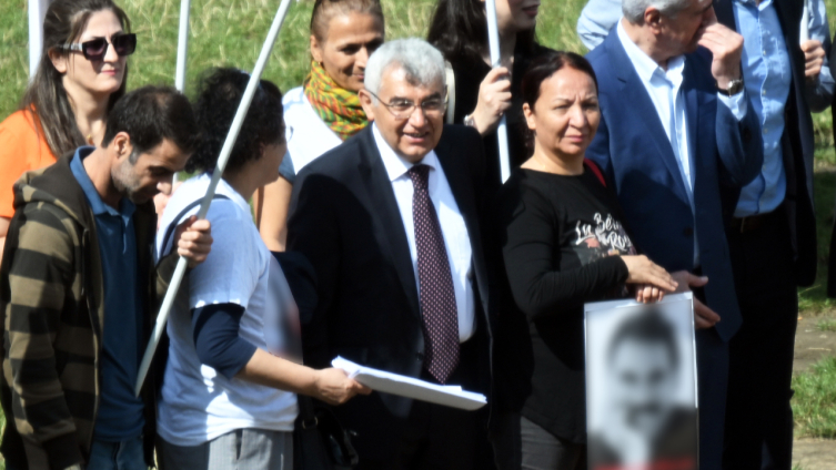 PKK'nın Avrupa'daki elebaşlarından Zübeyir Aydar (kravatlı) | Fotoğraf: AA